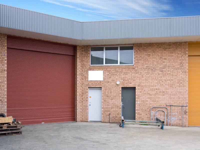 1.16 powers road, seven hills owner 1